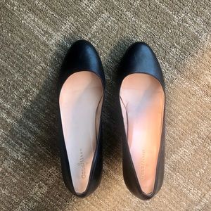 Cole Haan Black Wedged Pumps (Size 8/8.5)